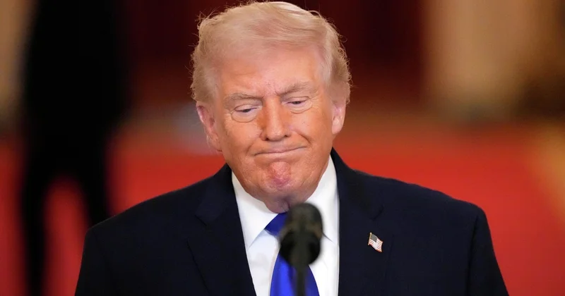 Трамп: Иран хочет переговоров, но слишком поздно ФОТО