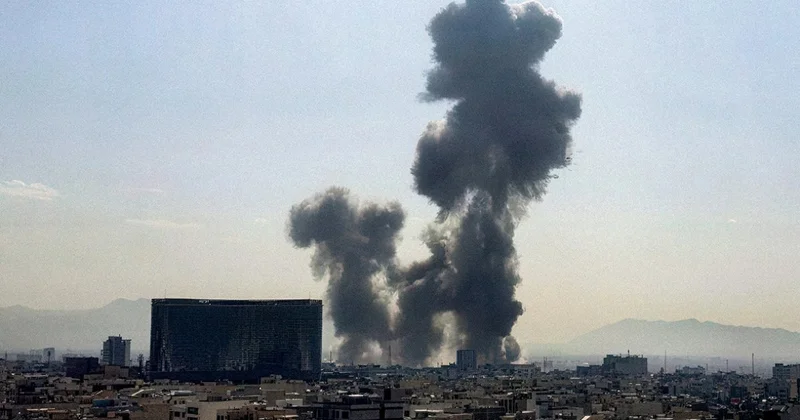 Naməlum qırıcılar Tehranı bombalamağa başlayıb VİDEO