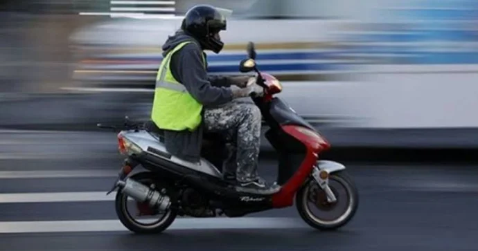 Moped sürücülərini hansı cəzalar gözləyir? Cərimələr, ballar, həbs Ekspert AÇIQLADI