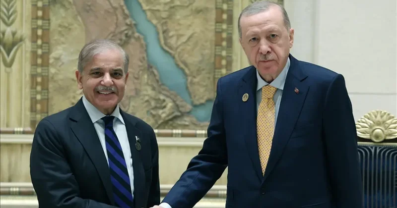 Ərdoğan Pakistan Baş naziri Şahbaz Şerif ilə danışıb