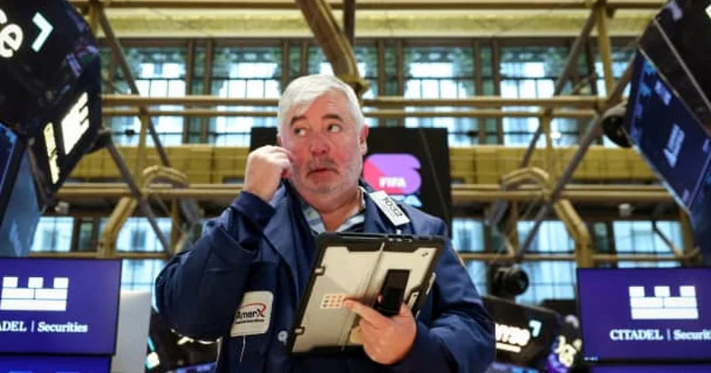 Биржи рухнули на фоне конфликта: Dow Jones резко упал