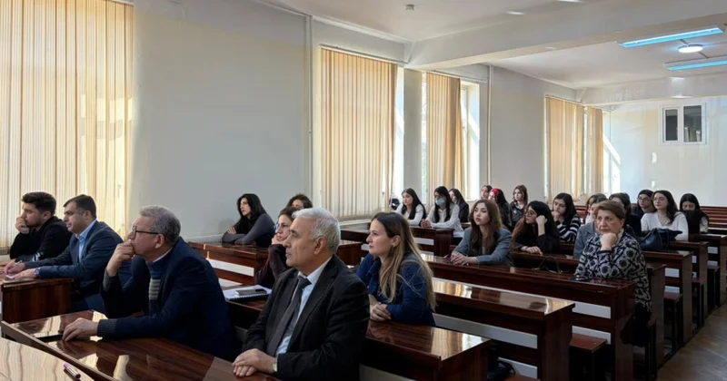 “Müasir linqvistik paradiqmalar” elmi seminar