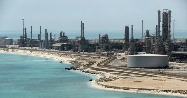 Saudi Aramco ищет пути в обход Ормузского пролива