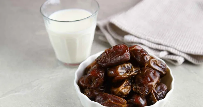 Ramazanda yeni trend: İmsakda xurma və süd içmək düzgündürmü?