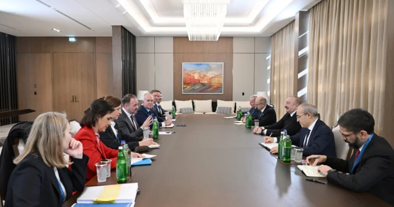 Prezident Avropa Komissiyasının enerji və mənzil siyasəti üzrə komissarını qəbul etdi FOTOLAR