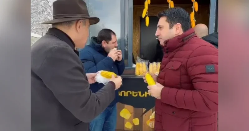Paşinyan bu dəfə qarğıdalı yedi, pulunu isə Simonyandan aldı VİDEO