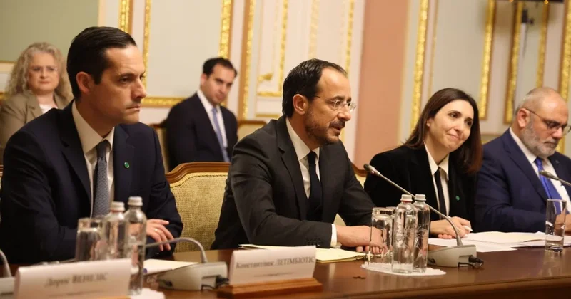 Kipr prezidenti Makron və Merzdən yardım istədi KONKRET