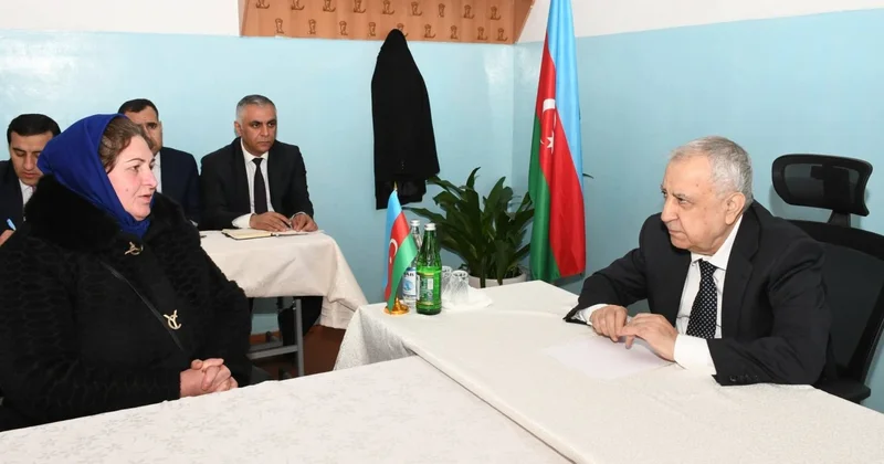 Malik İsaqov Sumqayıtda növbəti səyyar qəbul keçirdi FOTOLAR