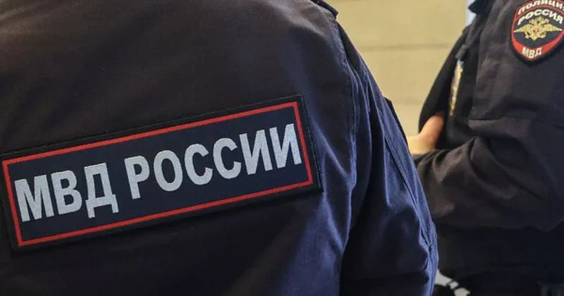 В России мужчина укусил полицейского за палец и получил срок