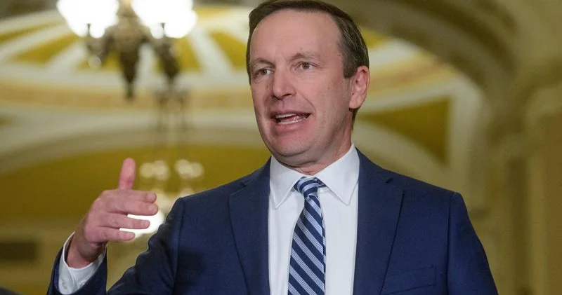 Senatordan sərt açıqlama: Bu savaşı itiririk
