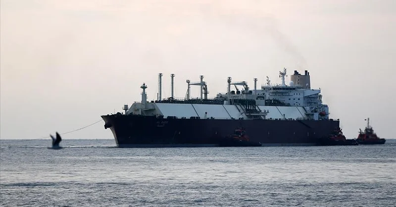 İran əməliyyatından bəri ilk LNG tankeri Hörmüzdən keçib Bloomberg