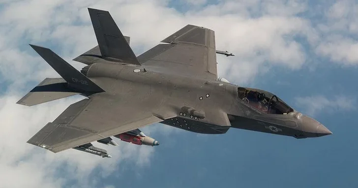 КСИР заявил об уничтожении второго американского истребителя F 35 над территорией Ирана