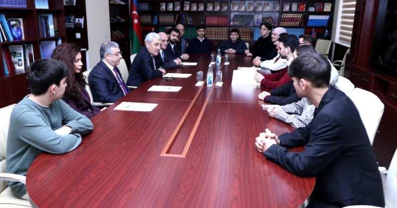 Türk şəhid övladları Diasporla İş üzrə Dövlət Komitəsində olublar