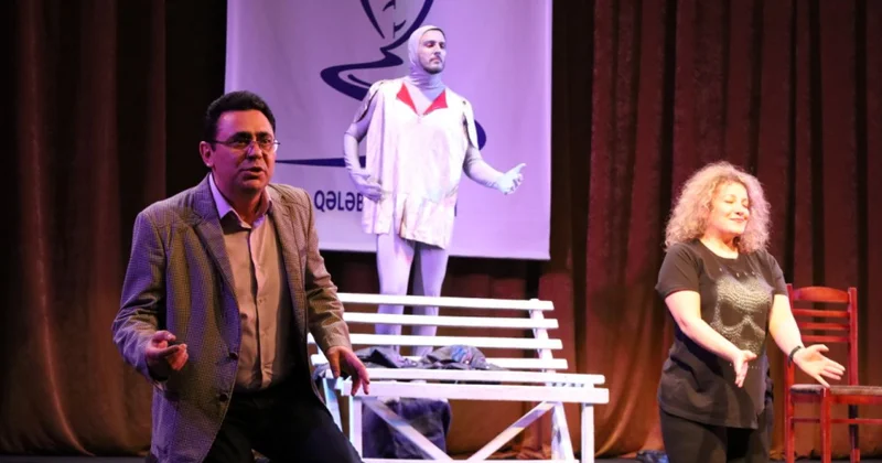 “Addım addım Vətəndə”: Qələbənin 5 illiyinə həsr olunan teatr səfəri Qazaxda