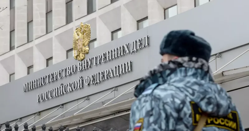 ASTRA: МВД России объявило в розыск журналиста Meduza ФОТО