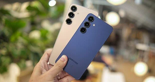Samsung обвинили в обмане пользователей