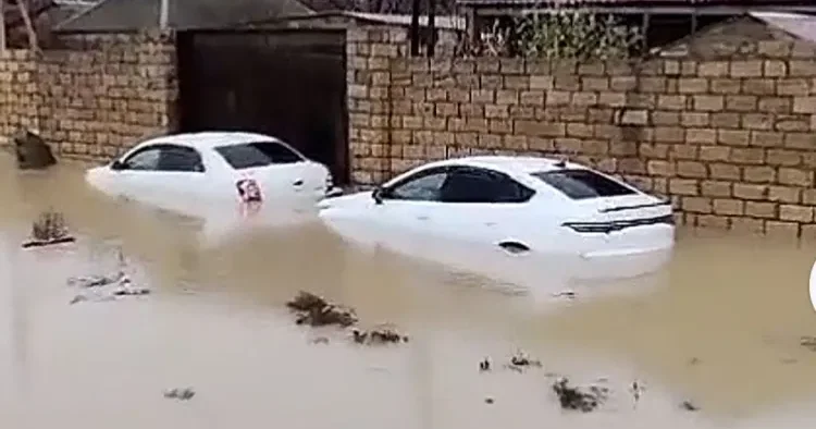 10 min manatlıq risk yağış avtomobillərə necə ziyan vurur? Usta DANIŞDI