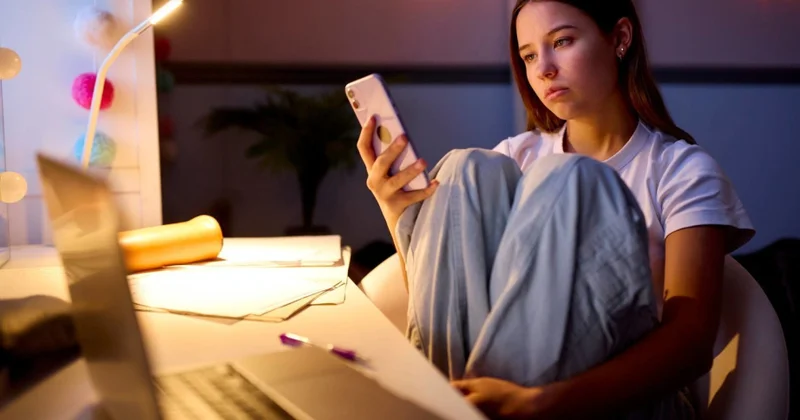Sosial mediaya qısa fasilə vermək psixi sağlamlığa necə təsir edir?