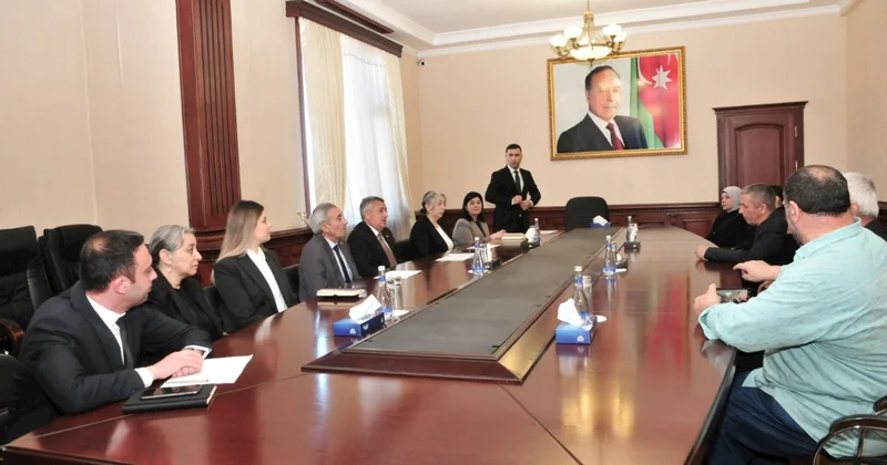 Abşeronda Aprel döyüşlərində şəhidlik zirvəsinə ucalan qəhrəmanlarımızın ailələri ilə görüş keçirildi FOTOLAR