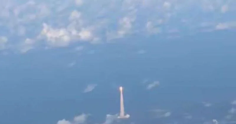 Запуск Artemis II с борта самолета ВИДЕО
