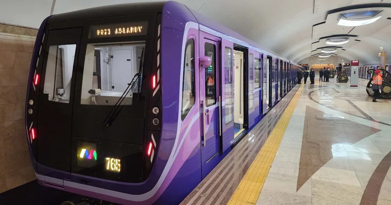 Elektrik kəsildi, qatarlar platformada qaldı Metroda nə baş verir?