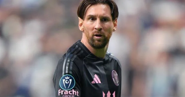 Cəhənnəm olsun o ağlayan Messi
