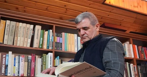Fazil Mustafa: Traktor un uğur qazanmasının mənim dövlətimə nə dəxli?