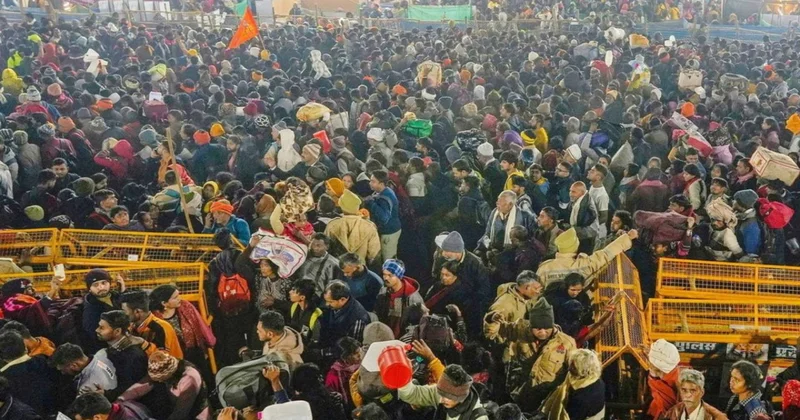 Hindistanda dini bayram zamanı yaranan sıxlıq altı nəfərin həyatına son qoyub