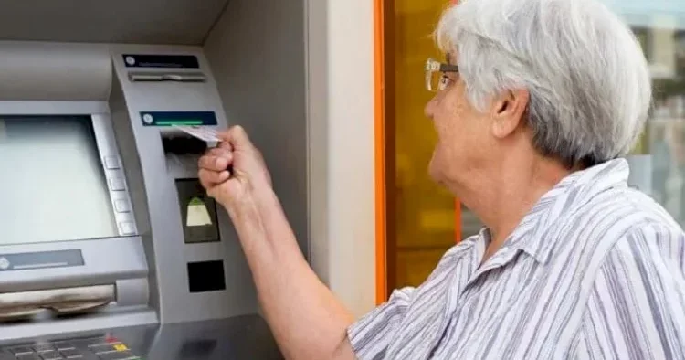 Pensiyaların verilmə tarixi ilə bağlı YENİ AÇIQLAMA