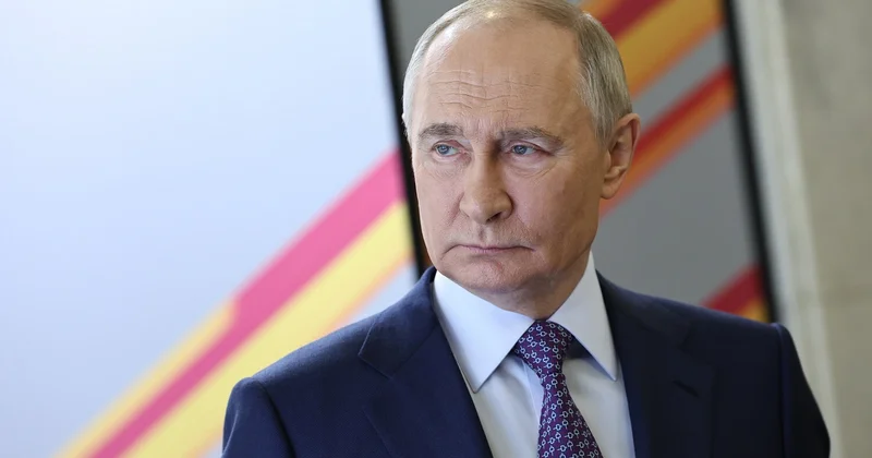 Putin: Həmişə kiməsə ilişdirmək istəyirəm