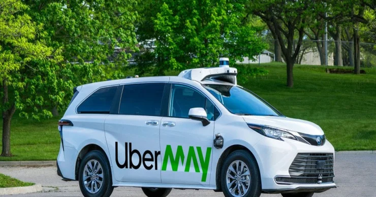 “Uber” robot taksilərə keçir