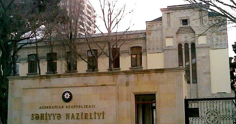 Səhiyyə Nazirliyində “Səhiyyə əlaçısı” döş nişanının verilməsi ilə bağlı qalmaqal