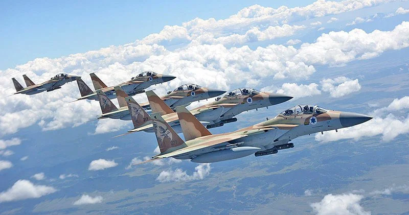 İsrail Laziqiyyə vilayətindəki Suriya hərbi hədəflərini vurub