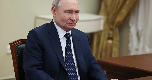 Peskov Putinin may bayramları zamanı sıx iş qrafikini açıqlayıb
