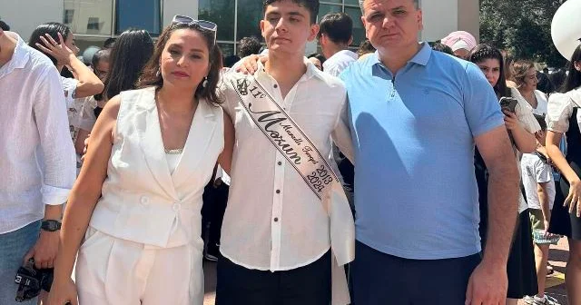 Oğlu ilə birgə ali təhsil alan jurnalist: İmtahana ovladlarımla hazırlaşıram