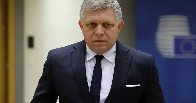 KİV: Robert Fitso işgüzar proqramını bir neçə dəfə ləğv edib