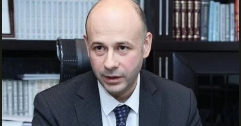 Əfqan Süleymanov bir ildə mebelə 50 min manat xərcləyib