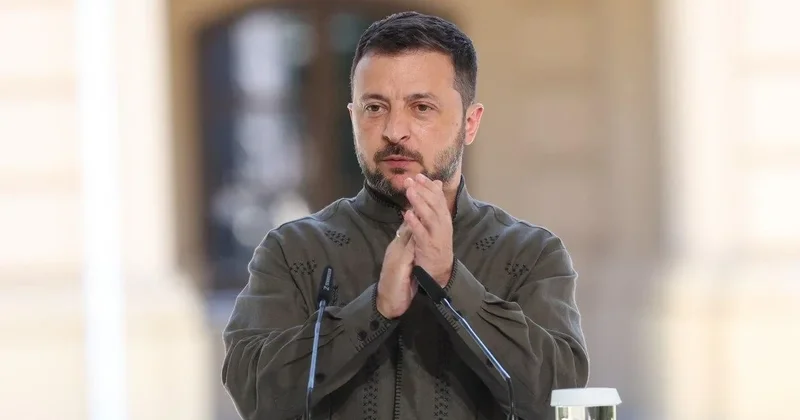 Zelenski: Krımda son sutkada Rusiyanın ikinci təyyarəsi məhv edilib