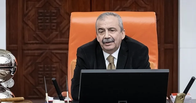 Sırrı Süreyya Öndər vəfat etdi