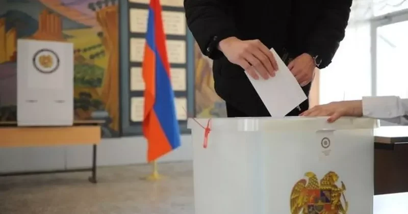 В предстоящих парламентских выборах в Армении примут участие 19 политсил