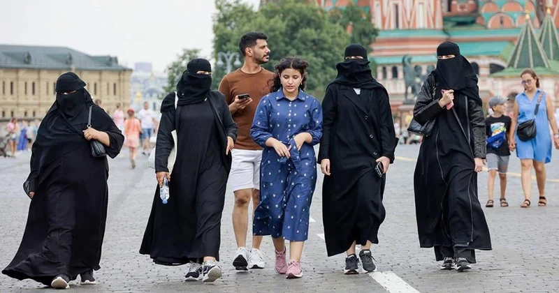 Yaxın Şərq turistləri Rusiyaya səfərlərini kütləvi ləğv edirlər