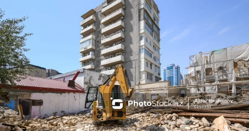 Söküntü dalğası fürsətə çevrilir Bakıda “Xruşşovka“ ovuna çıxanların yeni qazanc sxemi FOTO