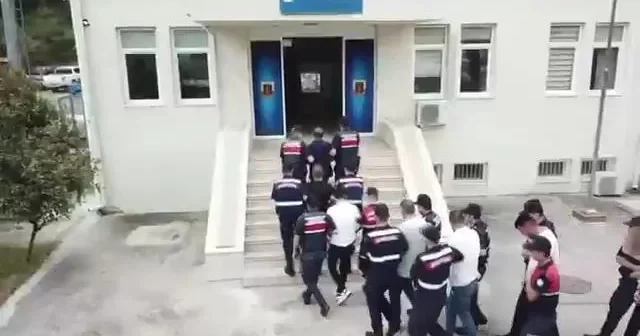 Əməliyyat zamanı 11 mütəşəkkil cinayətkar qrup ifşa edildi: 90 nəfər saxlanıldı