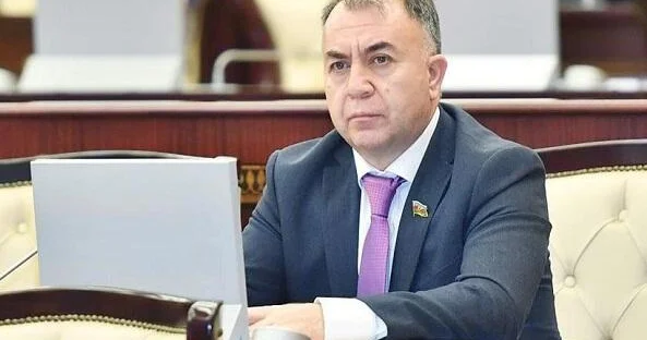 Sadiq Qurbanov bu dövlət xadimindən yazdı