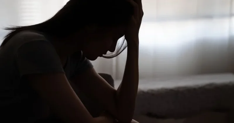 Elektrik şoku ağır depressiyadan qurtulmağa kömək edir?