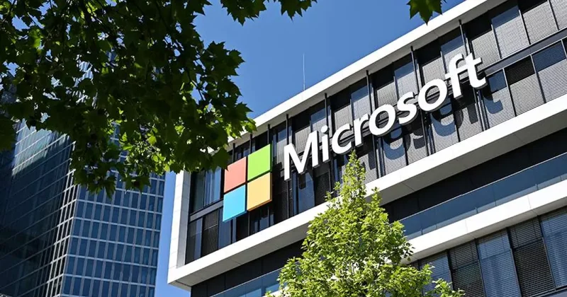 Корпорация Microsoft уволила сотни сотрудников