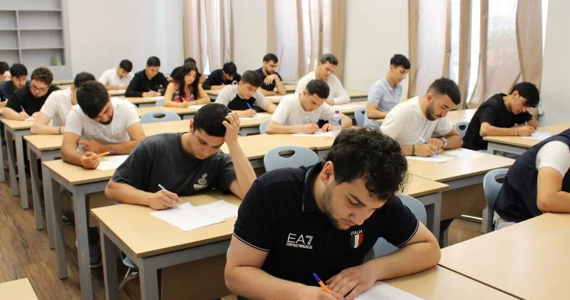Hansı universitetdə yay imtahanları yaxşı təşkil olunub?