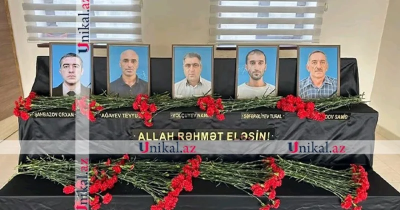 Onların ölümündən bir il ötdü