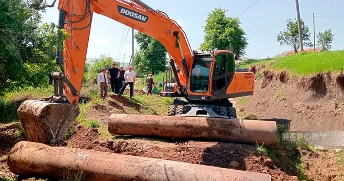 Daşkəsəndə iki kəndə gedən avtomobil yolu təmir olunub