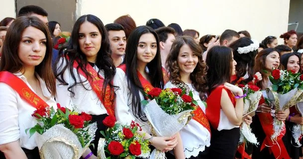 Bu il 116 mindən çox şagird məzun olacaq